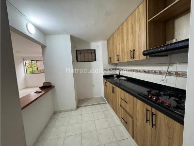 Apartamento en venta en Prado Centro, Medellín · foto 2 de 12