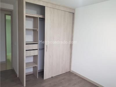 Apartamento de 3 alcobas en venta en La Doctora, Sabaneta, 74 m² · foto 11 de 13