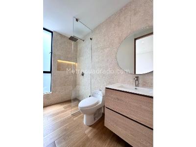 Casa de 4 alcobas en venta en Barro Blanco, Rionegro, 253 m² · foto 7 de 20