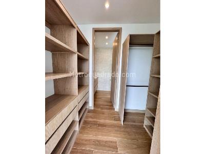 Casa de 4 alcobas en venta en Barro Blanco, Rionegro, 253 m² · foto 13 de 20