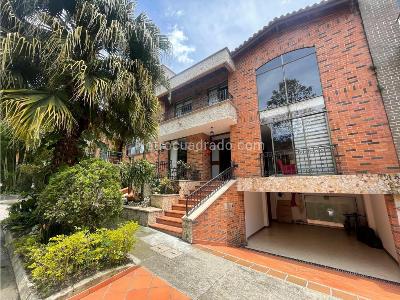 Casa de 4 alcobas en venta en Loma De San Jose, Sabaneta, 370 m² · foto 14 de 14