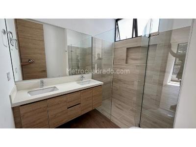 Apartamento en venta en Loma Del Escobero, Envigado · foto 6 de 14