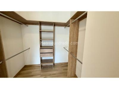 Apartamento en venta en Loma Del Escobero, Envigado · foto 7 de 14