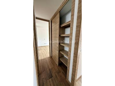 Apartamento en venta en Loma Del Escobero, Envigado · foto 10 de 14
