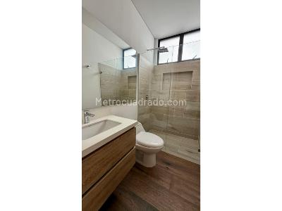 Apartamento en venta en Loma Del Escobero, Envigado · foto 11 de 14