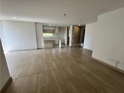 Apartamento en venta en Alto De Las Flores, Sabaneta · foto 2 de 20