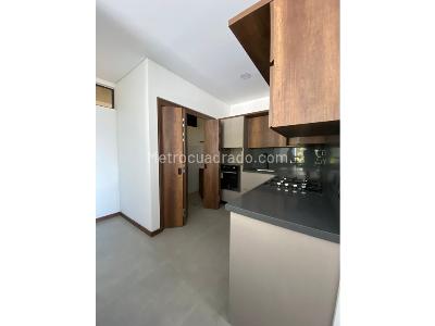 Apartamento de 3 alcobas en venta en Las Palmas, Medellín, 135 m² · foto 2 de 15