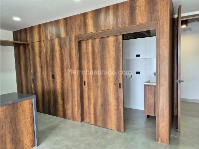 Apartamento de 3 alcobas en venta en Las Palmas, Medellín, 134 m² · foto 2 de 17