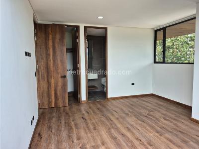 Apartamento de 3 alcobas en venta en Las Palmas, Medellín, 134 m² · foto 7 de 17