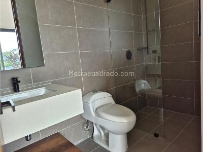 Apartamento de 3 alcobas en venta en Las Palmas, Medellín, 134 m² · foto 9 de 17