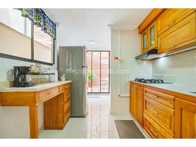 Apartamento en venta en Los Colores, Medellín · foto 9 de 20