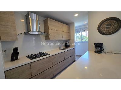 Apartamento de 3 alcobas en venta en Poblado Milla De Oro, Medellín, 130 m² · foto 8 de 20
