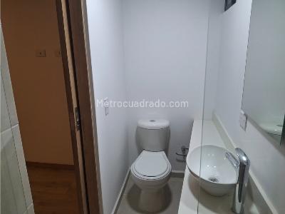 Apartamento de 2 alcobas en venta en Niquia, Bello, 55 m² · foto 18 de 20