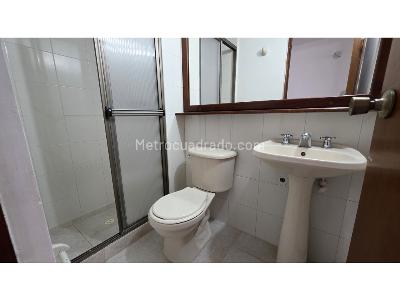 Apartamento de 3 alcobas en venta en Poblado Milla De Oro, Medellín, 80 m² · foto 12 de 20