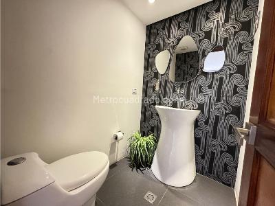 Apartamento de 3 alcobas en venta en Poblado Alto, Medellín, 227 m² · foto 13 de 20