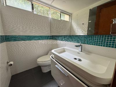 Apartamento de 3 alcobas en venta en Poblado Alto, Medellín, 227 m² · foto 18 de 20