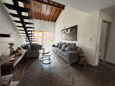 Apartamento de 4 alcobas en venta en Laureles, Medellín, 139 m² · foto 2 de 20