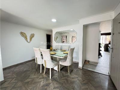 Apartamento de 4 alcobas en venta en Laureles, Medellín, 139 m² · foto 4 de 20