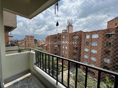 Apartamento de 4 alcobas en venta en Laureles, Medellín, 139 m² · foto 9 de 20