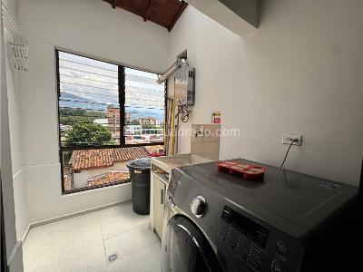 Apartamento de 4 alcobas en venta en Laureles, Medellín, 139 m² · foto 13 de 20