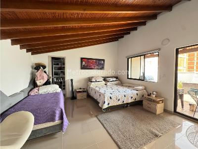 Apartamento de 4 alcobas en venta en Laureles, Medellín, 139 m² · foto 14 de 20