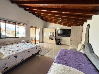 Apartamento de 4 alcobas en venta en Laureles, Medellín, 139 m² · foto 15 de 20