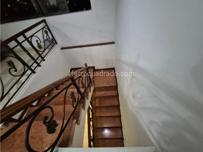 Apartamento de 4 alcobas en venta en Los Balsos, Medellín, 239 m² · foto 8 de 13