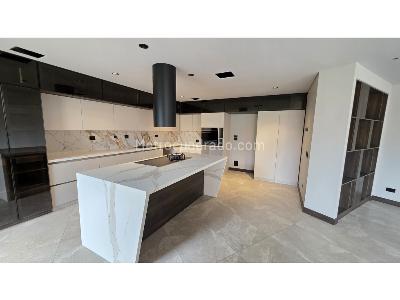 Apartamento de 3 alcobas en venta en Loma Del Esmeraldal, Envigado, 362 m² · foto 3 de 20