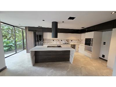 Apartamento de 3 alcobas en venta en Loma Del Esmeraldal, Envigado, 362 m² · foto 4 de 20