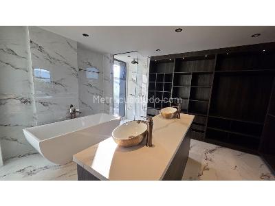 Apartamento de 3 alcobas en venta en Loma Del Esmeraldal, Envigado, 362 m² · foto 16 de 20