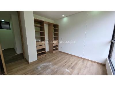 Apartamento de 3 alcobas en venta en Loma Del Escobero, Envigado, 110 m² · foto 13 de 20