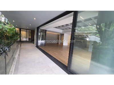 Apartamento de 2 alcobas en venta en Poblado El Campestre, Medellín, 240 m² · foto 9 de 20