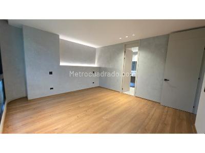 Apartamento de 2 alcobas en venta en Poblado El Campestre, Medellín, 240 m² · foto 11 de 20
