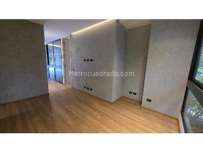 Apartamento de 2 alcobas en venta en Poblado El Campestre, Medellín, 240 m² · foto 15 de 20