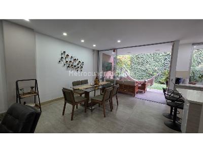 Casa de 3 alcobas en venta en El Esmeraldal, Envigado, 328 m² · foto 6 de 20
