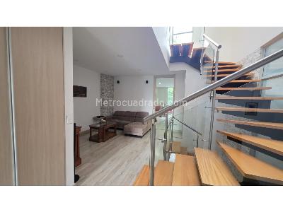 Casa de 3 alcobas en venta en El Esmeraldal, Envigado, 328 m² · foto 10 de 20