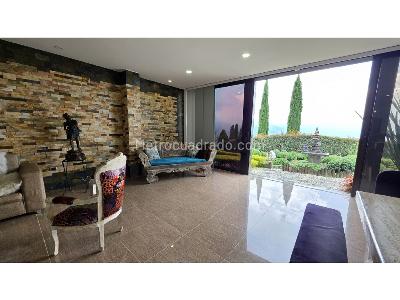 Casa de 3 alcobas en venta en Los Balsos, Medellín, 1800 m² · foto 2 de 20