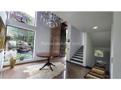 Casa de 3 alcobas en venta en Los Balsos, Medellín, 1800 m² · foto 4 de 20