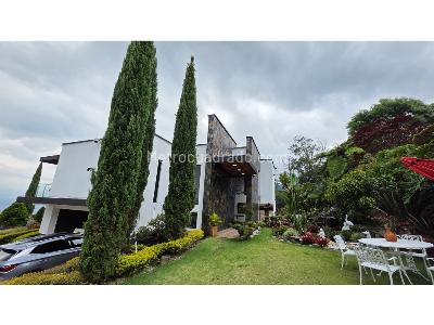 Casa de 3 alcobas en venta en Los Balsos, Medellín, 1800 m² · foto 7 de 20