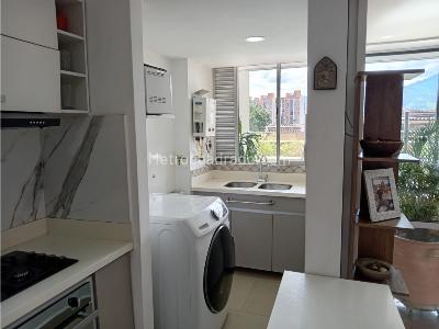Apartamento de 2 alcobas en venta en Asdesillas, Sabaneta, 78 m² · foto 4 de 20