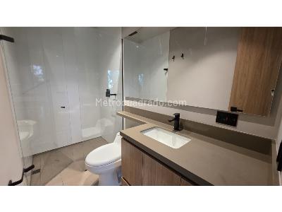Apartaestudio en venta en Loma Del Esmeraldal, Envigado, 82 m² · foto 19 de 20