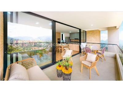 Apartamento de 3 alcobas en venta en Loma De Las Brujas, Envigado, 116 m² · foto 2 de 15