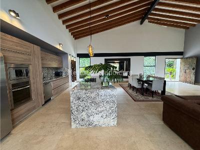 Casa de 4 alcobas en venta en Alto De Palmas, Medellín, 470 m² · foto 3 de 20