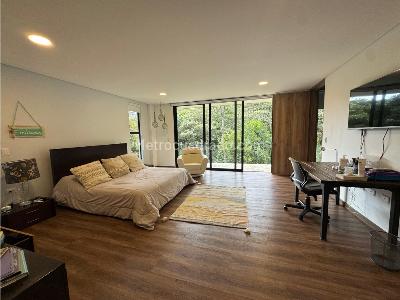 Casa de 4 alcobas en venta en Alto De Palmas, Medellín, 470 m² · foto 13 de 20
