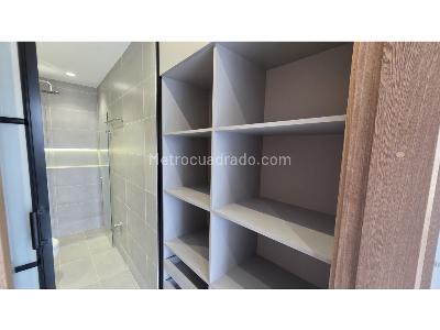 Apartamento de 2 alcobas en venta en Av Las Vegas, Sabaneta, 65 m² · foto 18 de 19