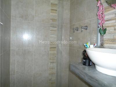 Casa de 3 alcobas en venta en Loma De Los Bernal, Medellín, 101 m² · foto 16 de 20