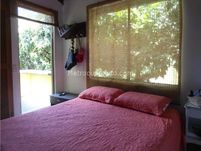 Casa de 3 alcobas en venta en Loma De Los Bernal, Medellín, 101 m² · foto 19 de 20