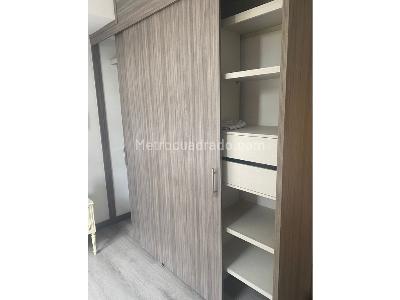 Apartamento de 2 alcobas en venta en El Poblado, Medellín, 65 m² · foto 6 de 7