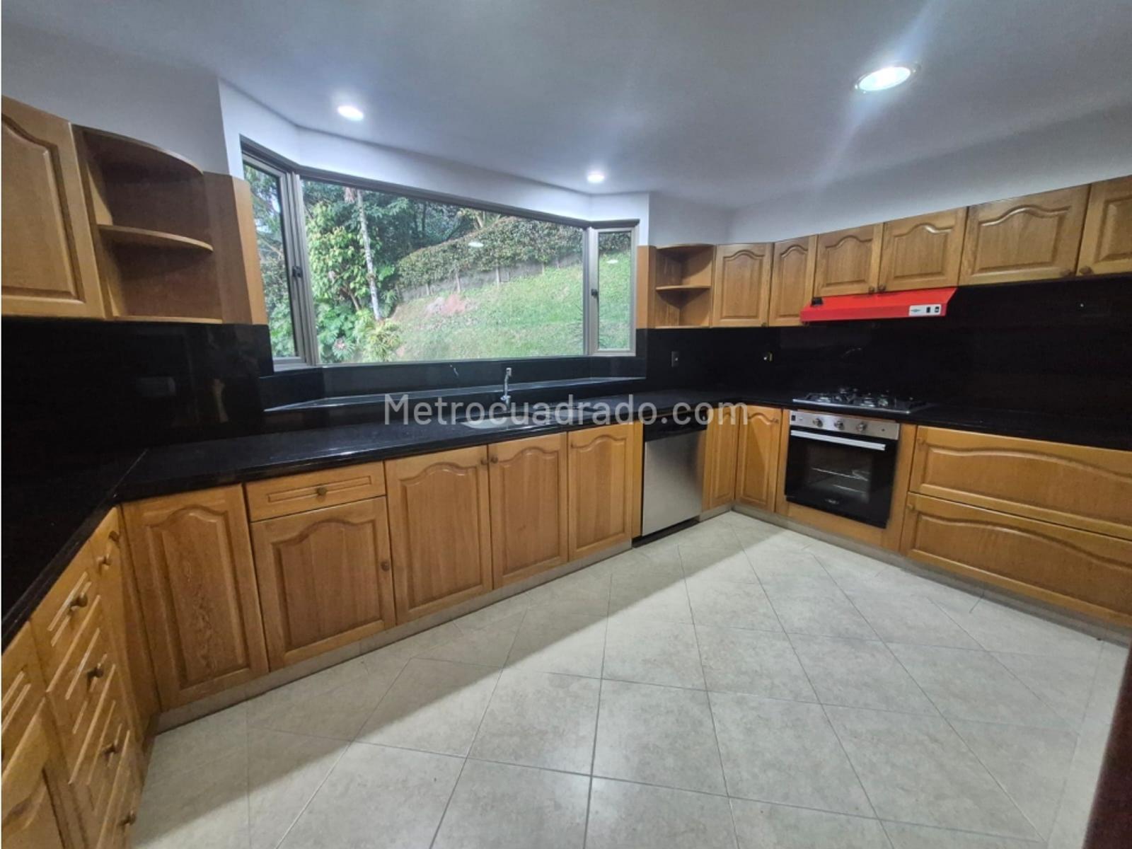 Casa de 4 habitaciones en venta en La Calera, Medellín — imagen 1 de 20