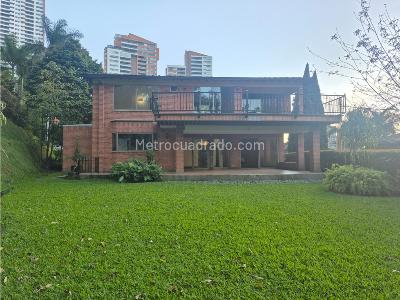 Casa de 4 alcobas en venta en La Calera, Medellín, 878 m² · foto 2 de 20